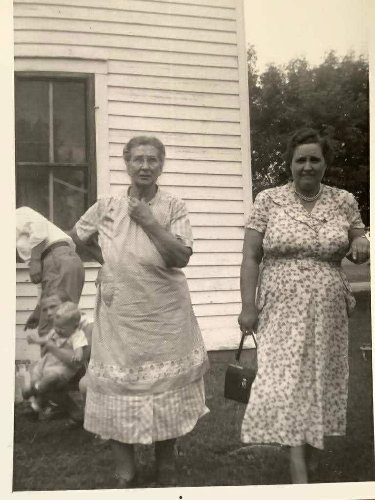 Family photo color restoration - Before restoration